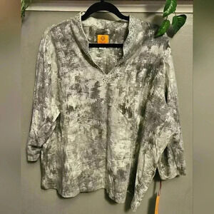 Rudy Rd Embellished V-Neck Pullover Tunic Plus Size (3x)--NWT